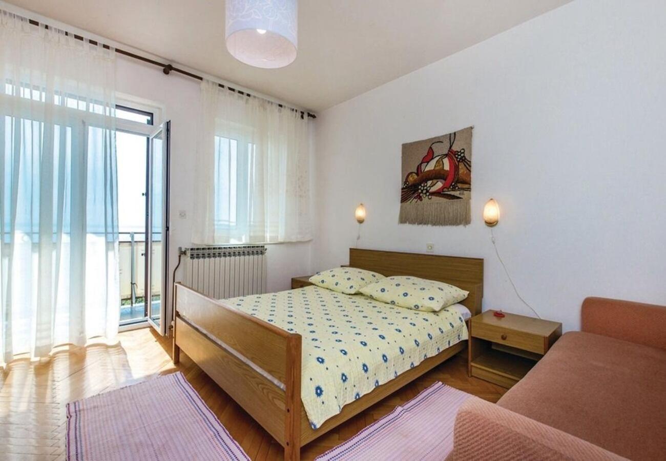 Apartment Dari Ловран Екстериор снимка