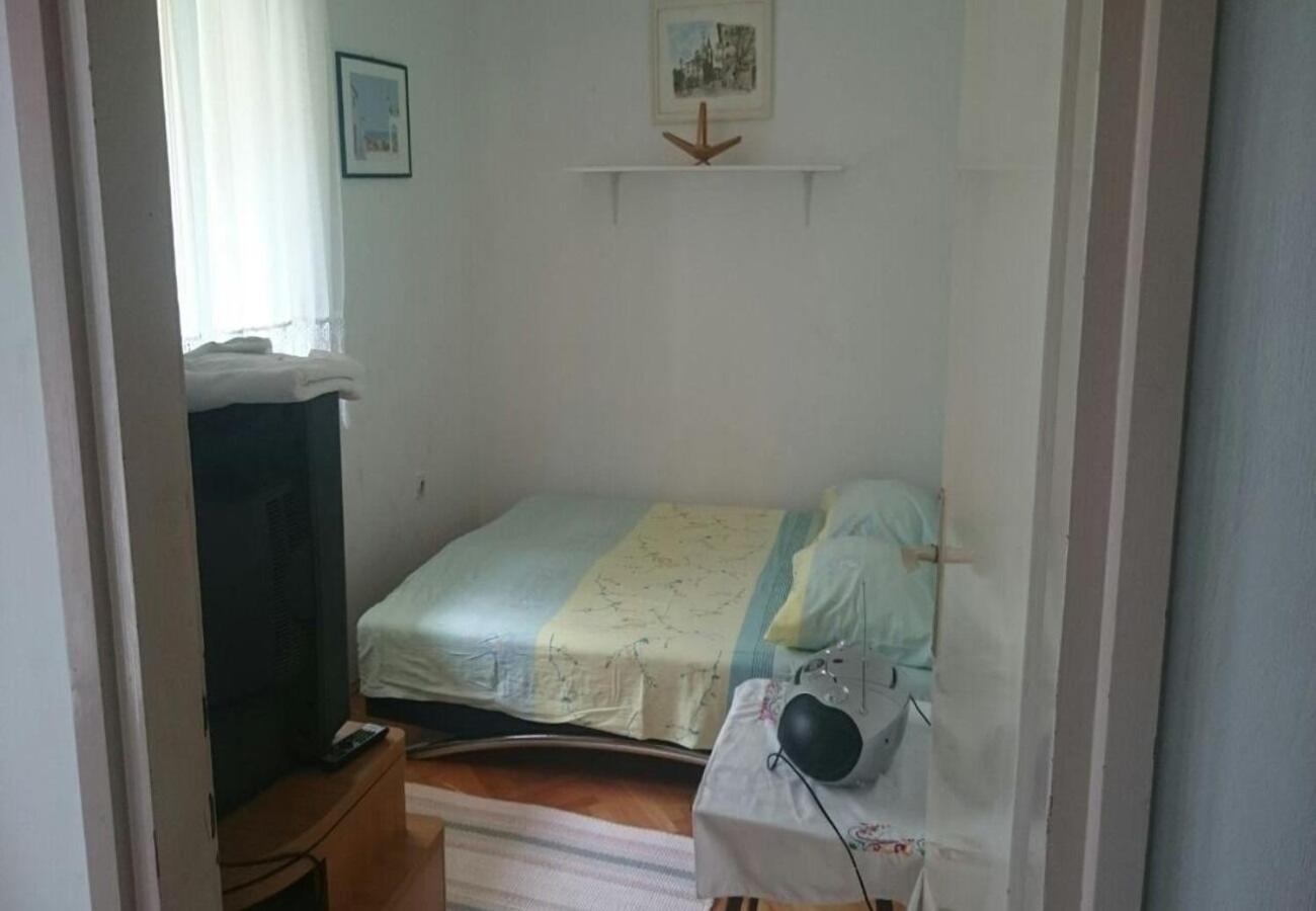 Apartment Dari Ловран Екстериор снимка